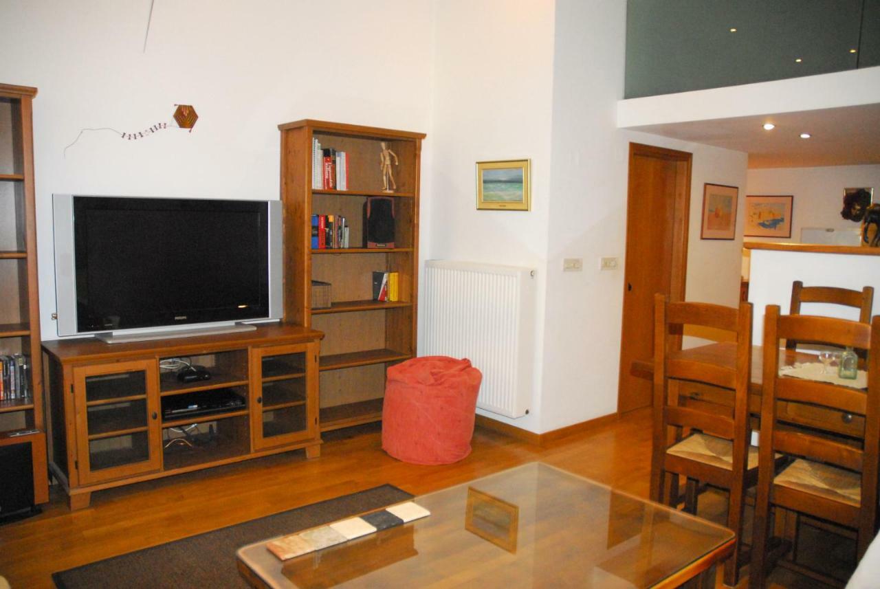 Apartamento Luxurious Loft With Jacuzzi Heraclión Exterior foto